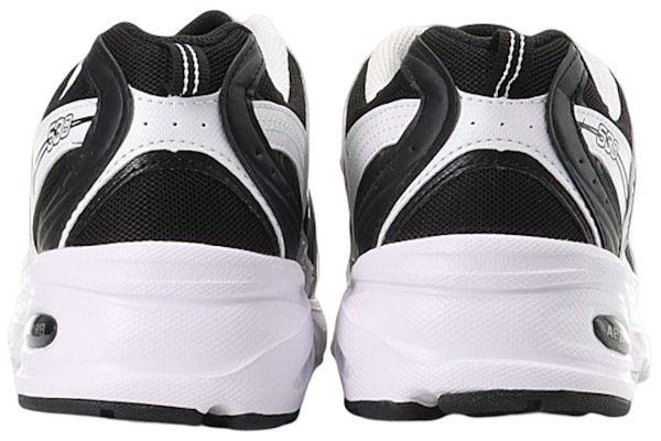 New Balance 530v2 復古款 '黑白' MR530SJ Shop New Balance 530v2 復古款 '黑白' MR530SJ