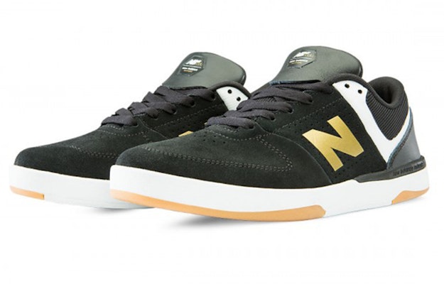 New Balance 533 v2 'Black' NM533TP2 Lookbook New Balance 533 v2 'Black' NM533TP2