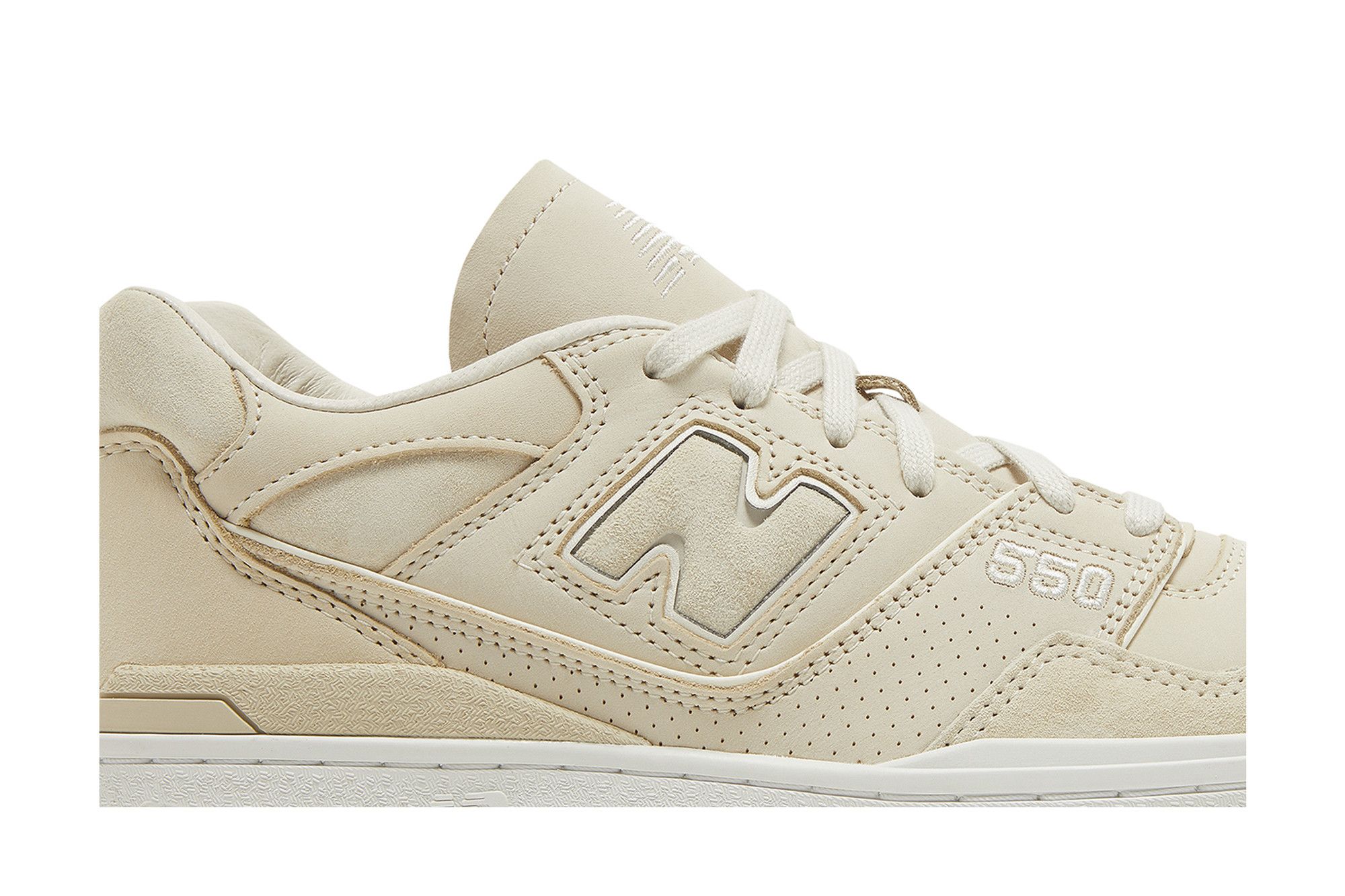 Lookbook New Balance 550 '輕奶茶' BB550IBA