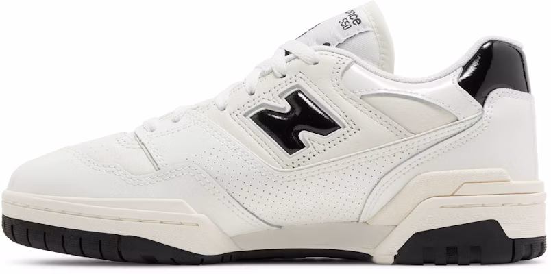 New Balance 550 'Paten Kulit - Garam Laut Hitam' BB550YKF Lookbook New Balance 550 'Paten Kulit - Garam Laut Hitam' BB550YKF