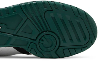 Purchase New Balance 550“换档运动包-绿色” BB550LE1