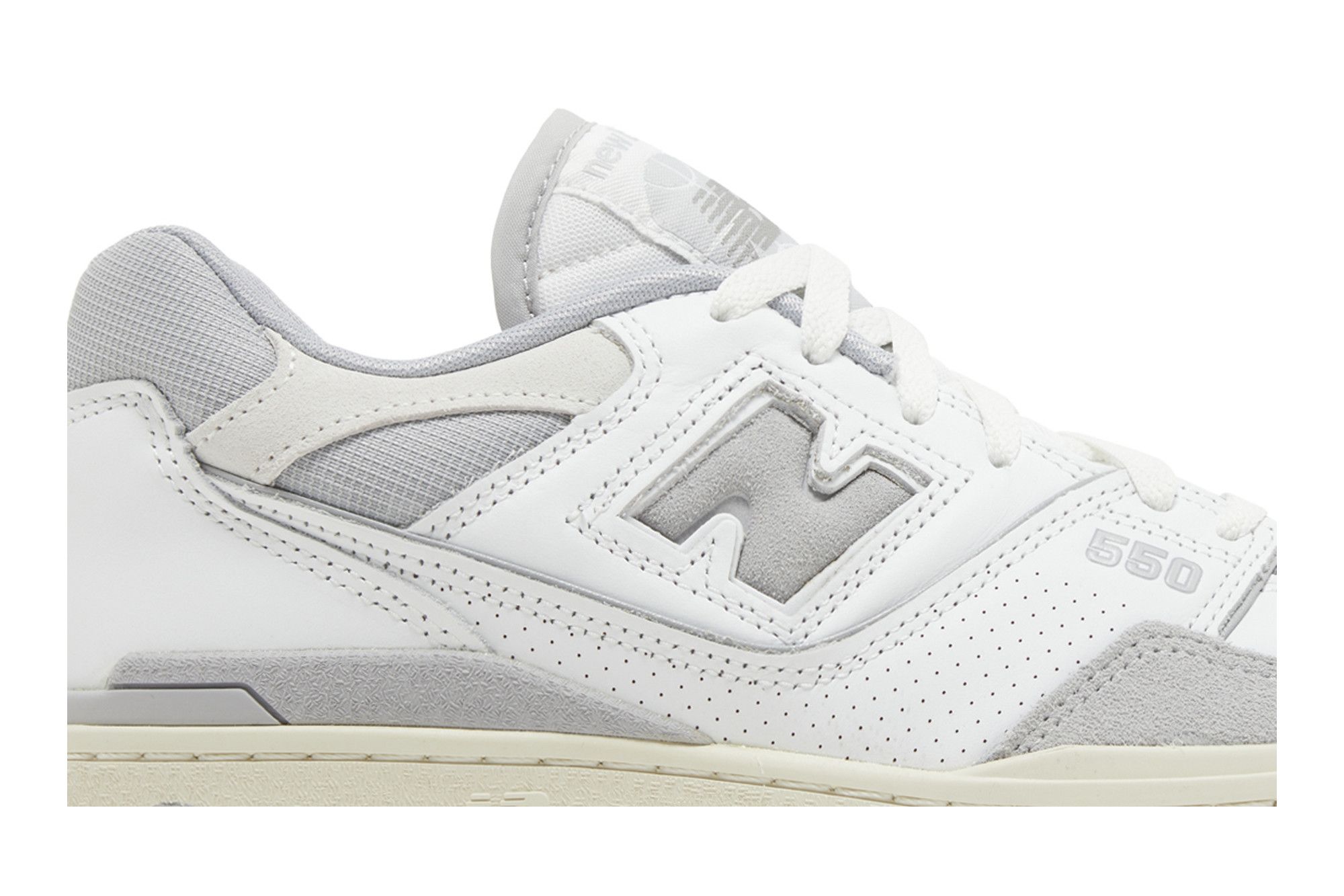 Lookbook New Balance 550 Weiß Regenwolke BB550NEA