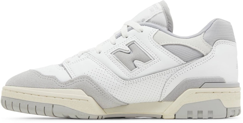 ニューバランス550 白雨雲 (Nyūbaransu 550 Shirouun) BB550NEA Lookbook ニューバランス550 白雨雲 (Nyūbaransu 550 Shirouun) BB550NEA