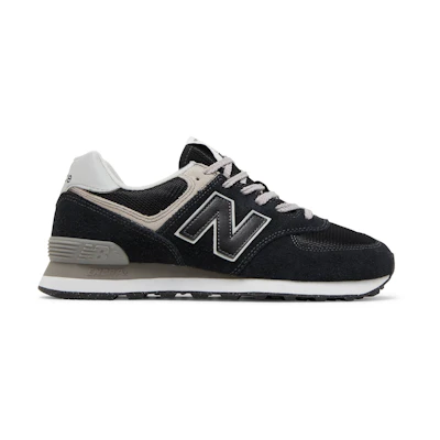 NB 574 'Black White' (2022)