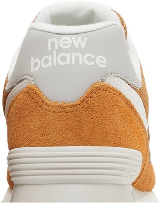 New Balance 574 'Oren Terbakar' ML574D2Z Sizing New Balance 574 'Oren Terbakar' ML574D2Z