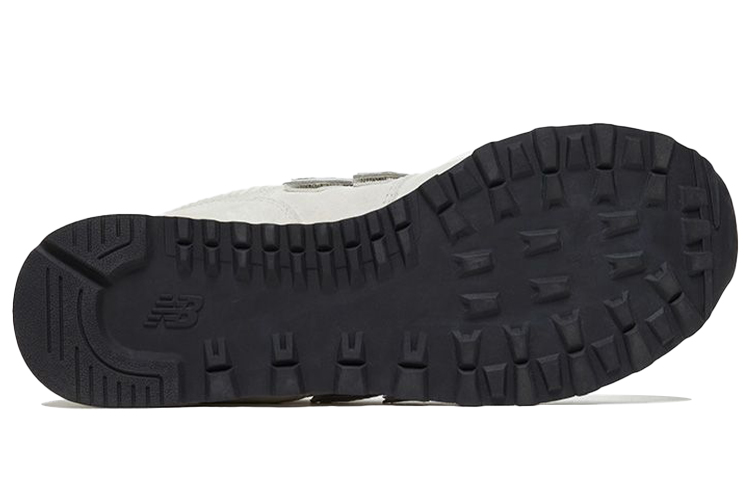 Shop New Balance NB 574 低筒 跑步鞋 男女同款 象牙白