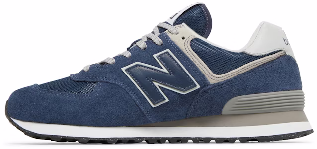 ニューバランス 574 ネイビー/ホワイト (2022) ML574EVN Lookbook ニューバランス 574 ネイビー/ホワイト (2022) ML574EVN