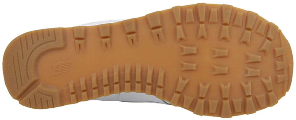 New Balance 574 'Putih Gum' NB574BAA Shop New Balance 574 'Putih Gum' NB574BAA