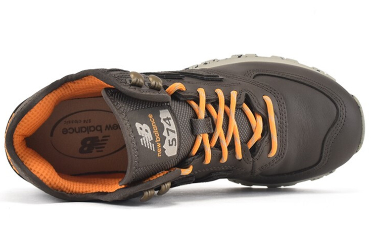 Shop New Balance NB 574 中筒 跑步鞋 男女同款 深棕色