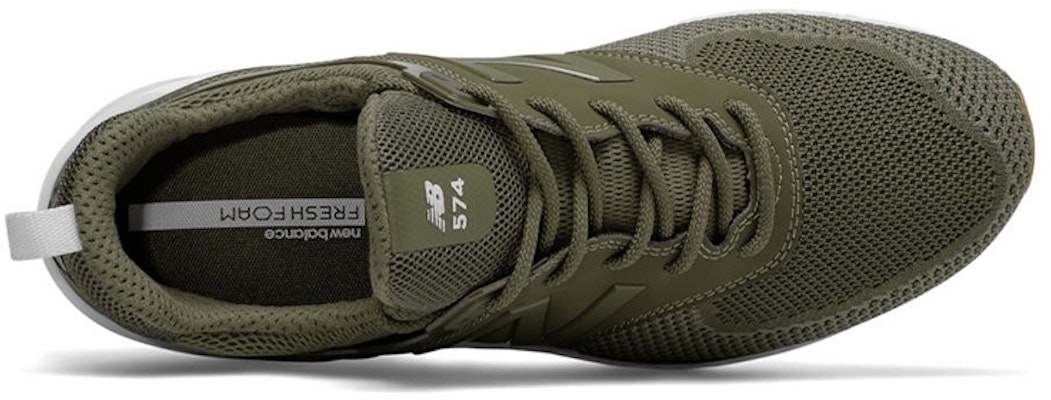 New Balance 574 Sport 軍綠色 Lookbook New Balance 574 Sport 軍綠色