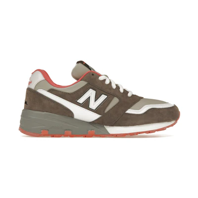 NB 575 Staple Pigeon Grey