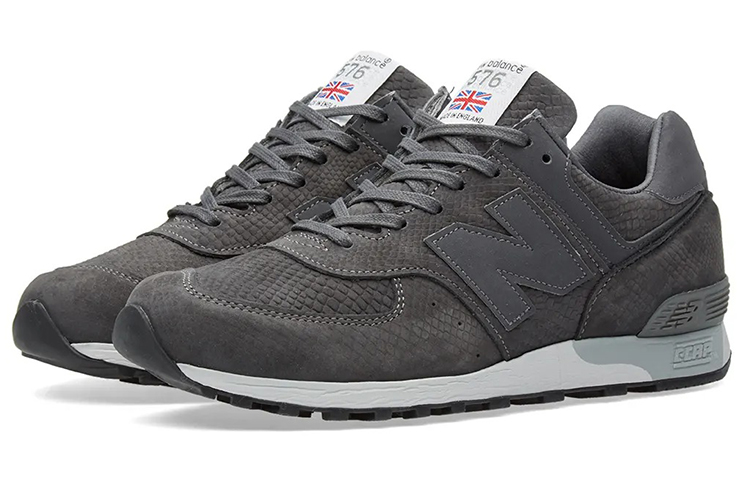 Shop New Balance 576 'Reptile' Wanita M576NRG