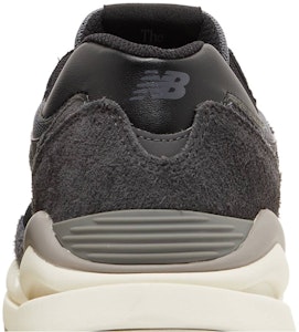 ニューバランス 57/40 "ブラックマグネット" M5740PSH Sizing ニューバランス 57/40 "ブラックマグネット" M5740PSH