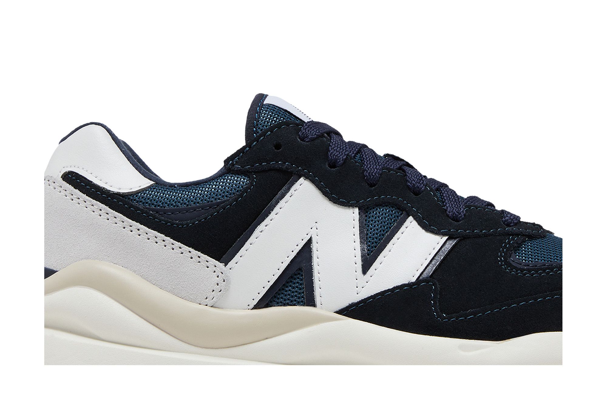 Order New Balance 57/40 'Negro Sal Marina' M5740HCA