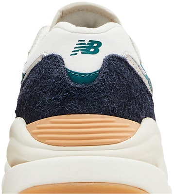 뉴발란스 57/40 '피코트 샌드' M5740CCA Sizing 뉴발란스 57/40 '피코트 샌드' M5740CCA