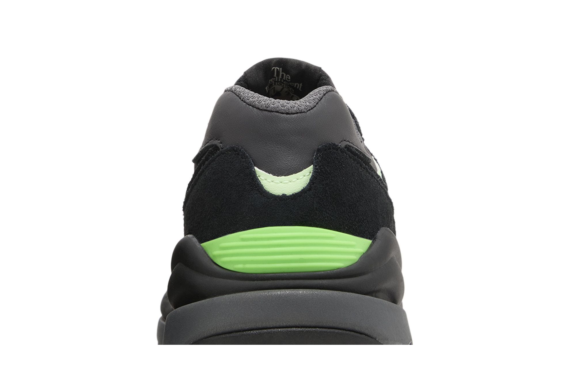 Sizing New Balance 57/40 'Wonderland Pack - Hitam Hijau Bersinar' M5740GHC