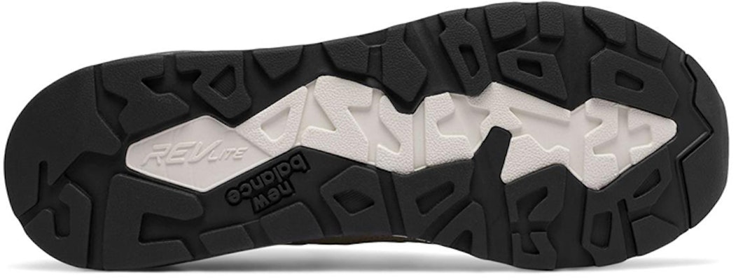 New Balance 580系列 輕便舒適 簡約休閒跑步鞋 軍綠色 Shop New Balance 580系列 輕便舒適 簡約休閒跑步鞋 軍綠色