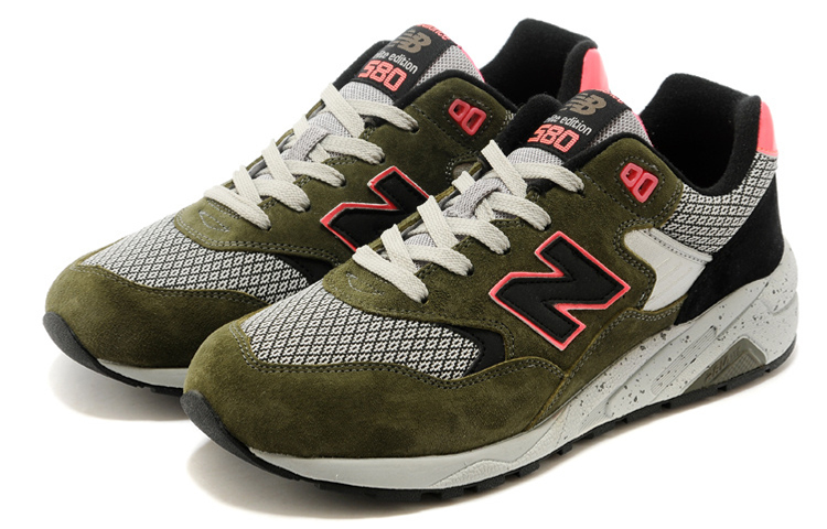 Lookbook New Balance 580 'Hijau Hitam' MRT580CB
