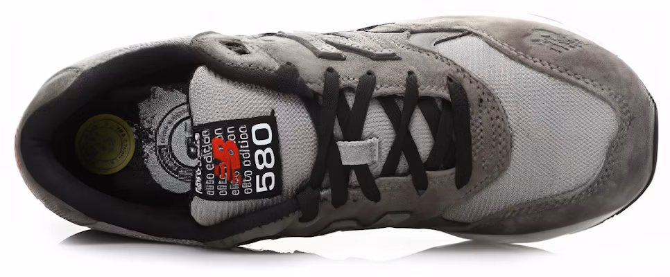 New Balance 580 Edisi Elit 'Kelabu' MRT580GK Lookbook New Balance 580 Edisi Elit 'Kelabu' MRT580GK