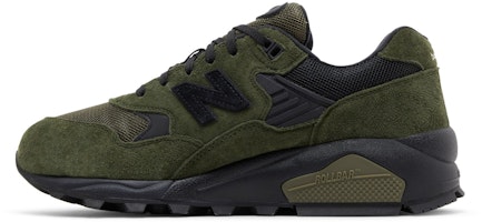 New Balance 580 GORE-TEX 'Kombu Hitam' MT580RBL Lookbook New Balance 580 GORE-TEX 'Kombu Hitam' MT580RBL