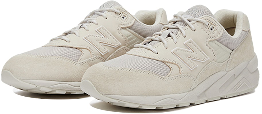 New Balance 580 Series Rendah Beige CMT580AR Lookbook New Balance 580 Series Rendah Beige CMT580AR