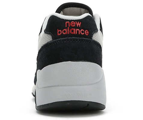 New Balance NB 580 低幫 跑步鞋 男款 黑紅色 Lookbook New Balance NB 580 低幫 跑步鞋 男款 黑紅色