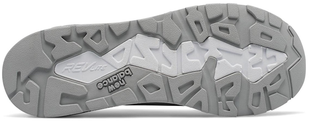 新百伦580系列解构运动鞋 银色'银白' MRT580DZ Shop 新百伦580系列解构运动鞋 银色'银白' MRT580DZ