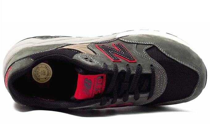 ニューバランス580 ローカット グレー/ブラック "セメント" MRT580GC Lookbook ニューバランス580 ローカット グレー/ブラック "セメント" MRT580GC