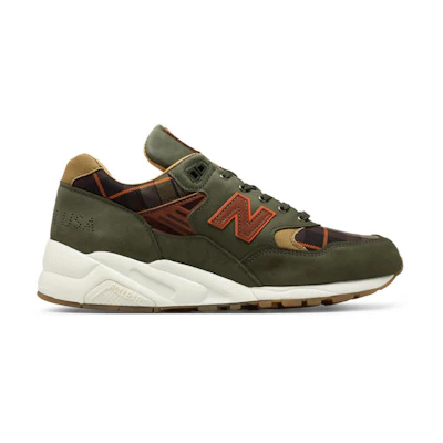 NB 585 Ball and Buck Sporting Gentleman