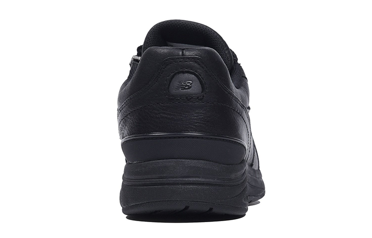 Shop New Balance 585 Serie ''Nero'' MW585BK