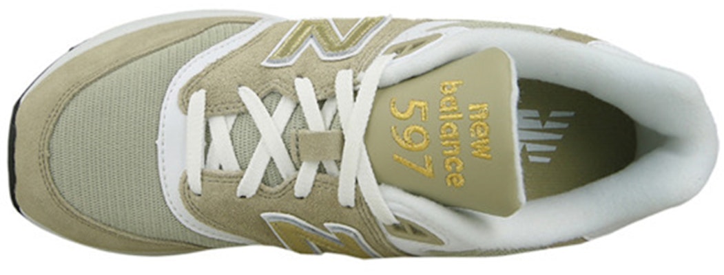 New Balance 597 Klasik Khaki/Putih-Emas ML597RSA Lookbook New Balance 597 Klasik Khaki/Putih-Emas ML597RSA