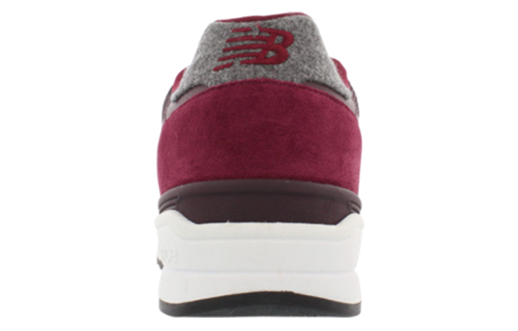 Shop New Balance NB 597 復古百搭運動 低幫 跑步鞋 男款 深紅色