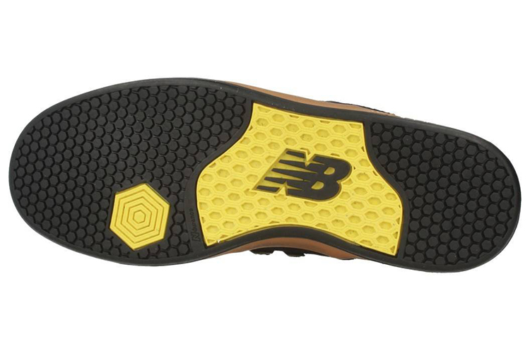 Shop New Balance 598 Numeric ''Schwarz Braun'' NM598BSG