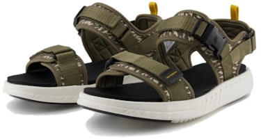 New Balance 600 Sandal 'Hijau Zaitun' SMA600B2 Lookbook New Balance 600 Sandal 'Hijau Zaitun' SMA600B2