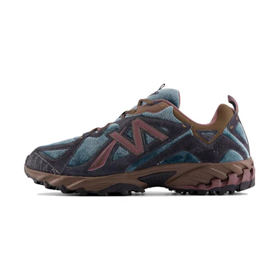 NB 610v1 'New Spruce Licorice'