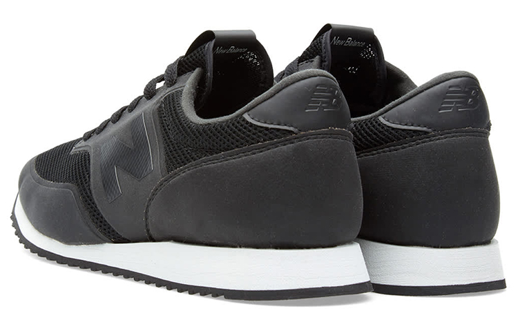 Shop New Balance 620系列 防滑透氣 低筒復古跑步鞋 黑色