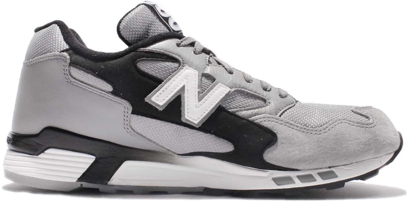 New Balance 660系列 低幫 復古跑步鞋 男款 灰色 Order New Balance 660系列 低幫 復古跑步鞋 男款 灰色