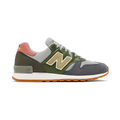 NB 670 Made in England 'Green Grey'