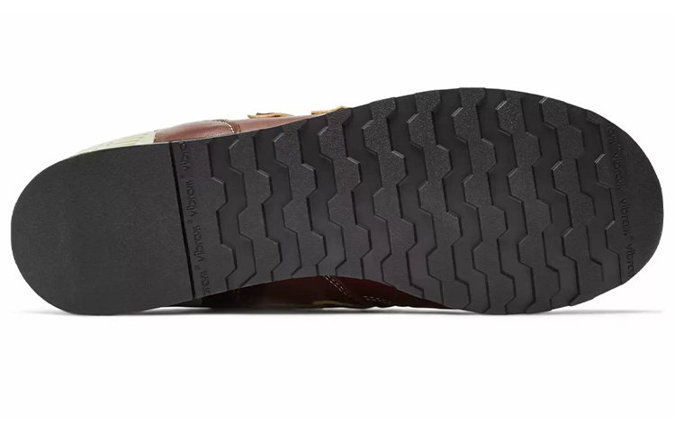 Shop 新百倫 NB 670 低幫 跑步鞋 男款 棕色 英國製