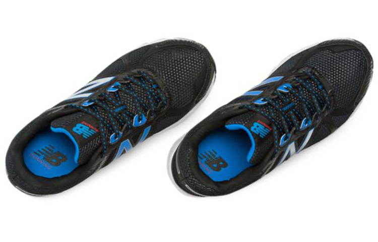 Lookbook New Balance 670系列低帮鞋/蓝色‘黑’ M670BB1