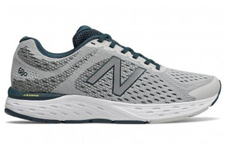 Lookbook New Balance 680 Serie v6 Grau/Weiß M680CG6