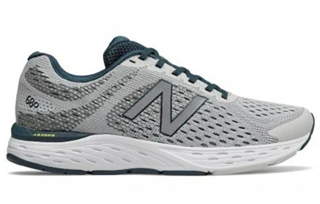 New Balance 680 Serie v6 Grau/Weiß M680CG6 Lookbook New Balance 680 Serie v6 Grau/Weiß M680CG6