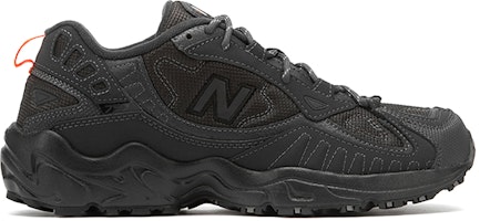 뉴발란스 703 '블랙' ML703NCD ML703NCD Lookbook 뉴발란스 703 '블랙' ML703NCD ML703NCD