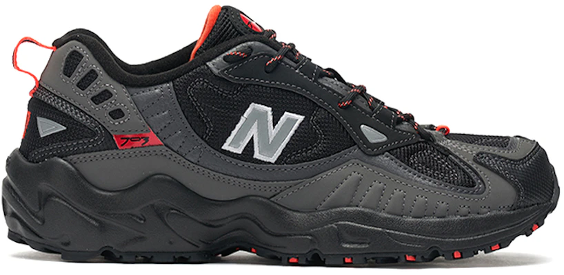 New Balance 703 Hitam/Kelabu ML703CLA Order New Balance 703 Hitam/Kelabu ML703CLA