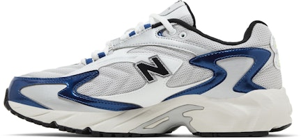 New Balance 725 'Biru Atlantik Kelabu' ML725UC Lookbook New Balance 725 'Biru Atlantik Kelabu' ML725UC