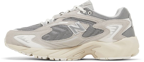 New Balance 725 'Kelabu Cerah' ML725AA Lookbook New Balance 725 'Kelabu Cerah' ML725AA