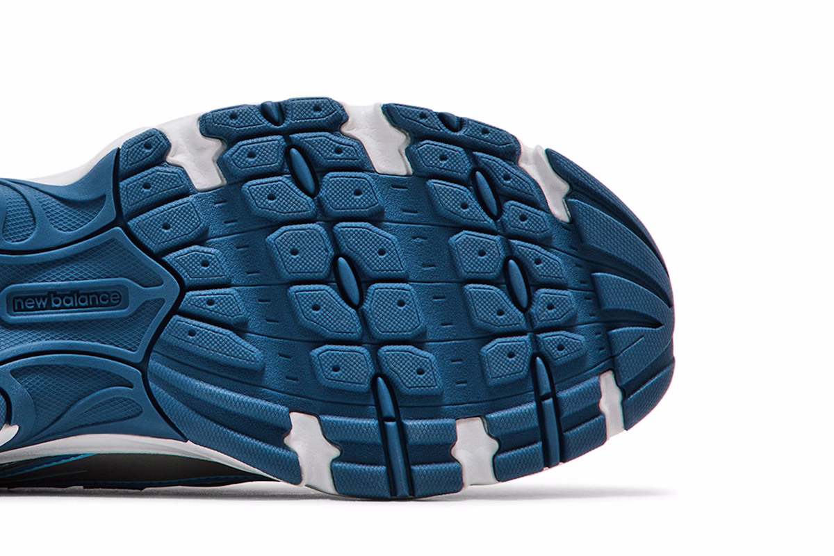 New Balance 740 'Blue Agate White'