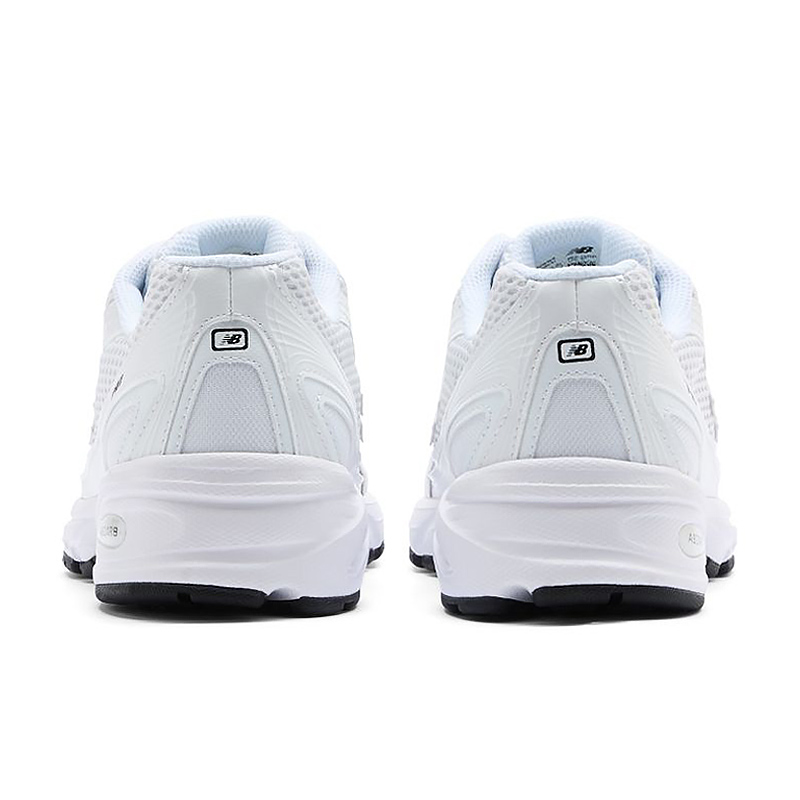 Lookbook 뉴발란스 740 농구화 U740WW2