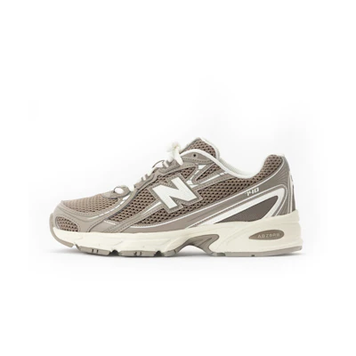 NB 740 Basketball Sneakers