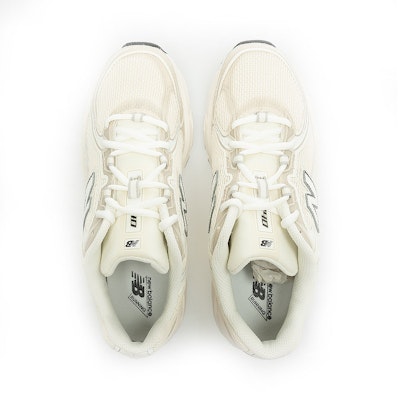 New Balance 740 复古篮球运动鞋 U740N9J9 Sizing New Balance 740 复古篮球运动鞋 U740N9J9